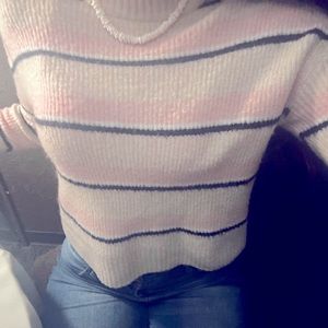 striped sweater 🤍